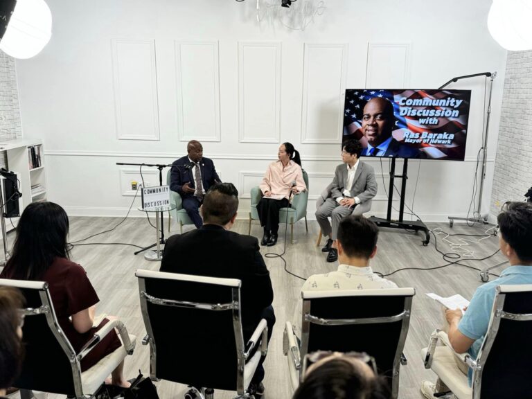 1HsectBpoaK5ampGyajGo9Dgy5VNvE-31