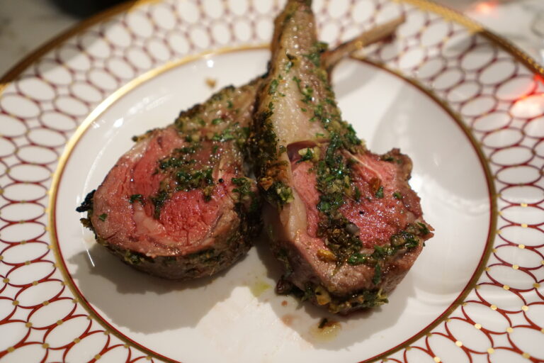 1F9RCoVOYjrx1tFST-USJtkAx9oRA-ZQr